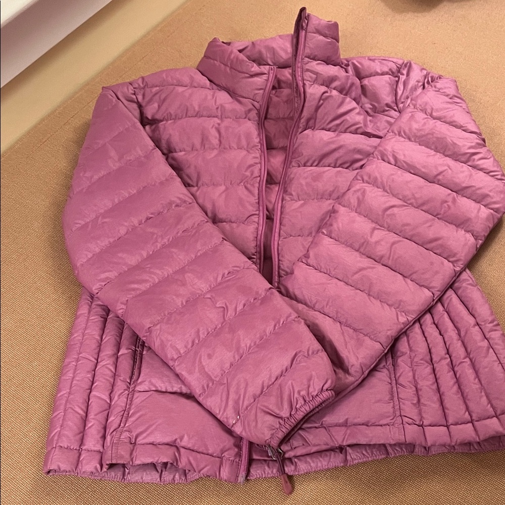 Lightweight Quilted Puffer Jacket in Mauve Pink
